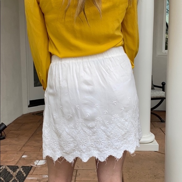 Western White Fringe Skirt - Picture 2 of 2